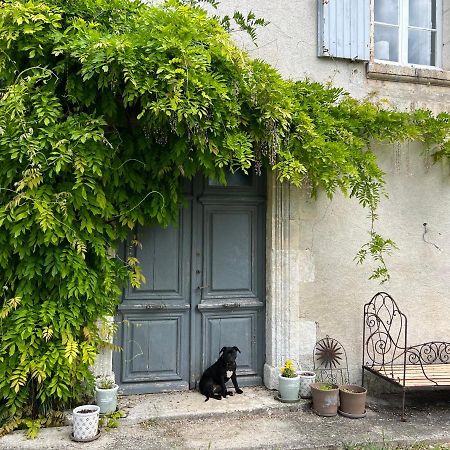 Le Loriot Bed & Breakfast Champagne-et-Fontaine ภายนอก รูปภาพ