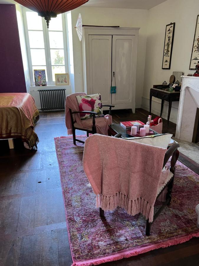Le Loriot Bed & Breakfast Champagne-et-Fontaine ภายนอก รูปภาพ